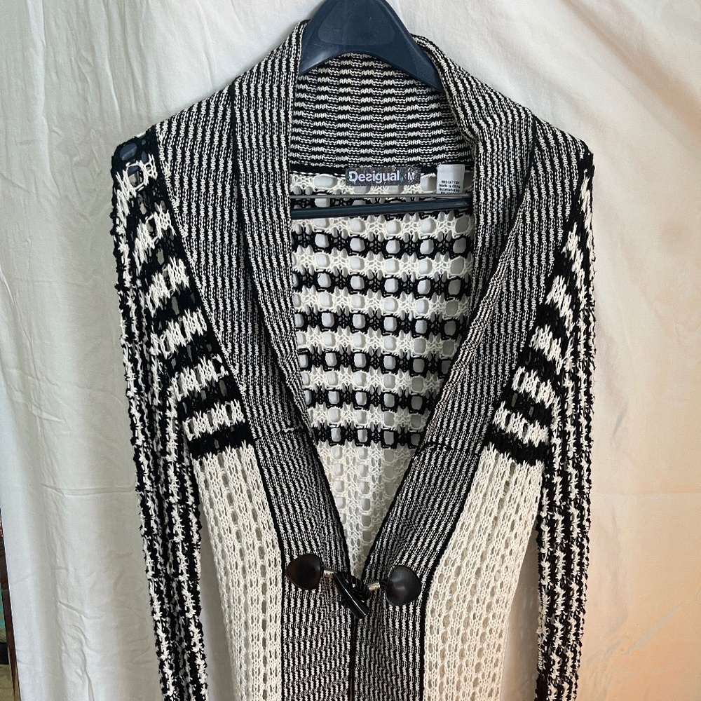Desidual Longggg Sweater